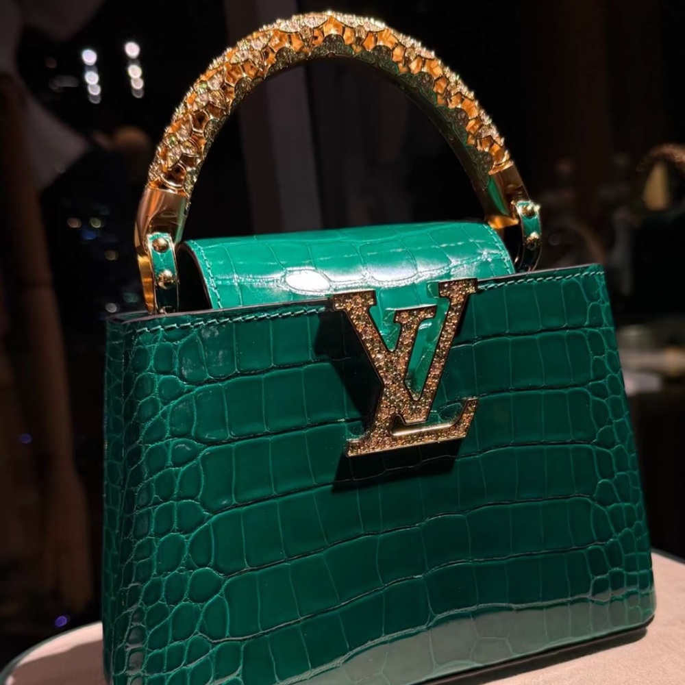 ******MEET THE SELLER******